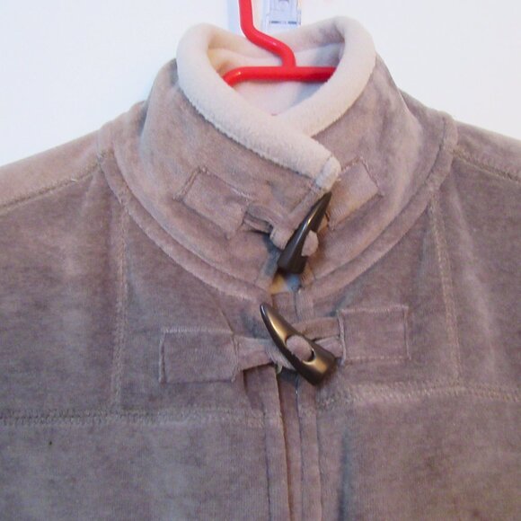 Warm Ladies Tan Colour plush Velour Jacket /Coat, size S-M (38) - Picture 3 of 9